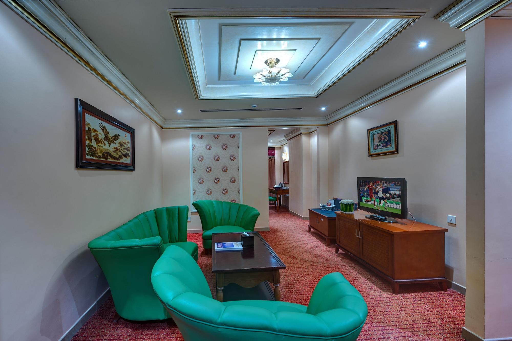 منتجع وسبا صحارى بيتش الشارقة المظهر الخارجي الصورة A suite at the hotel