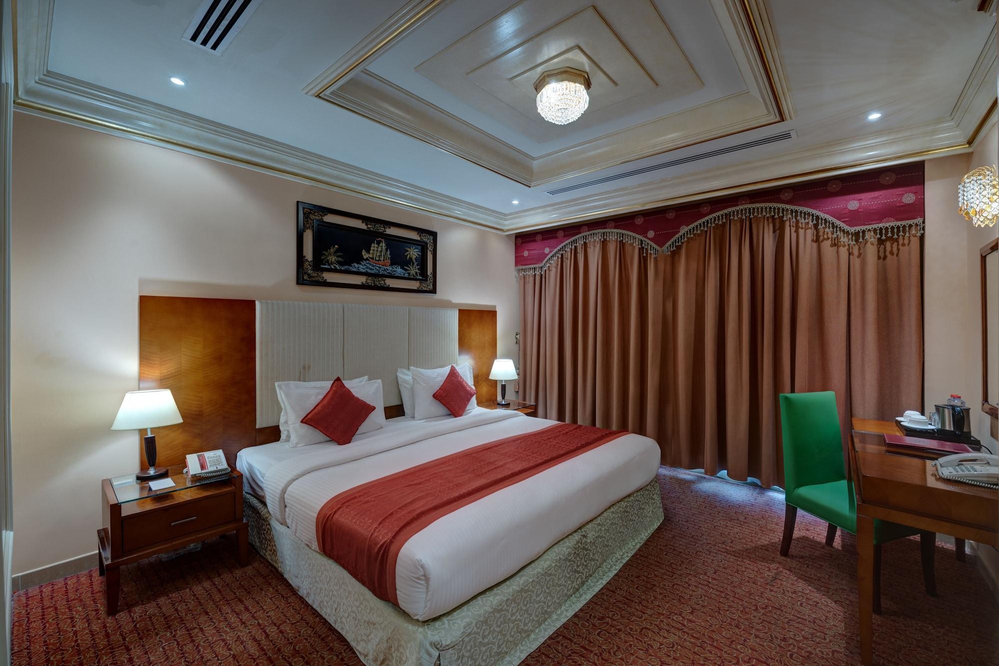 منتجع وسبا صحارى بيتش الشارقة المظهر الخارجي الصورة A bedroom at the hotel