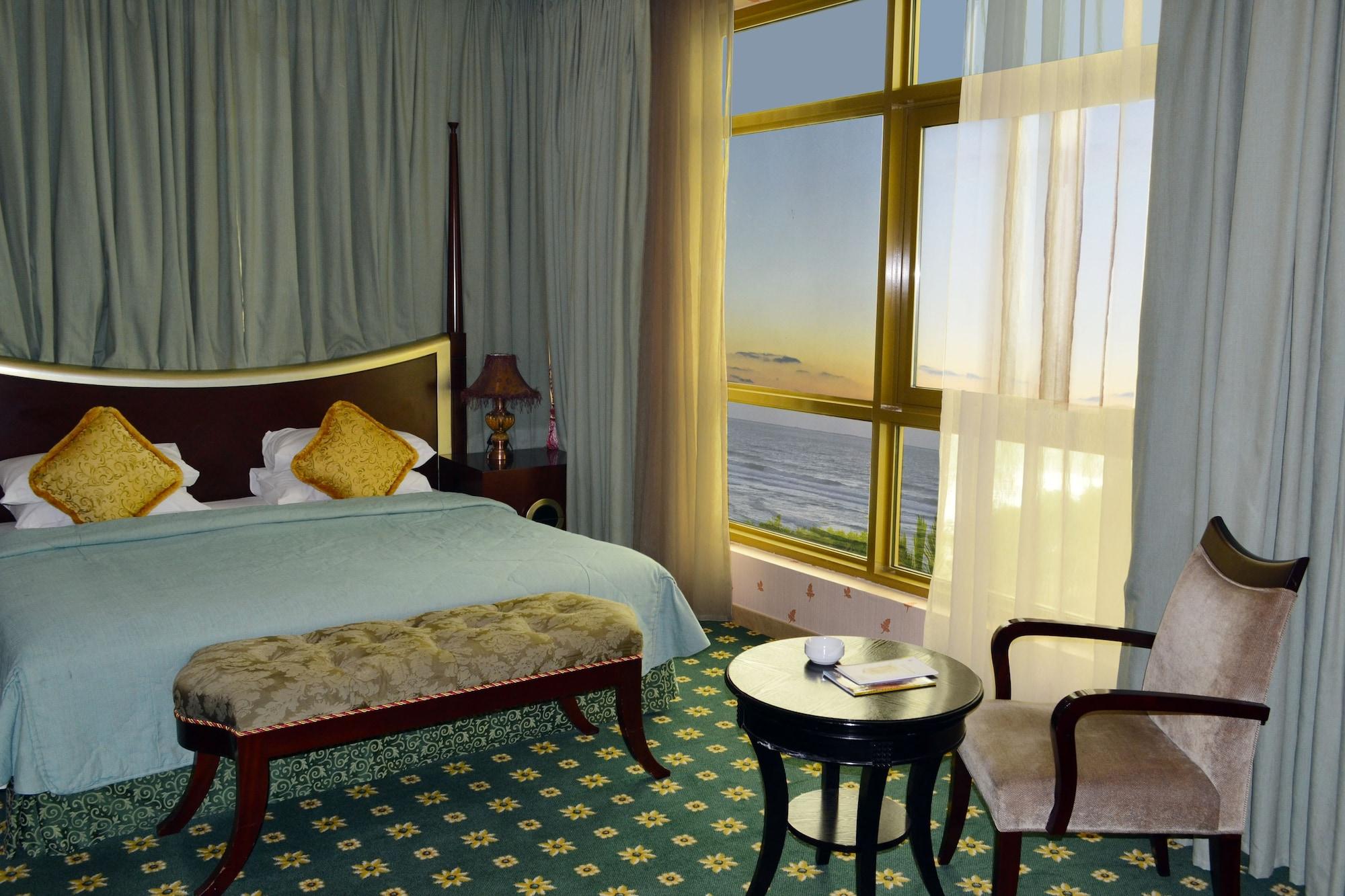 منتجع وسبا صحارى بيتش الشارقة المظهر الخارجي الصورة A bedroom in the hotel