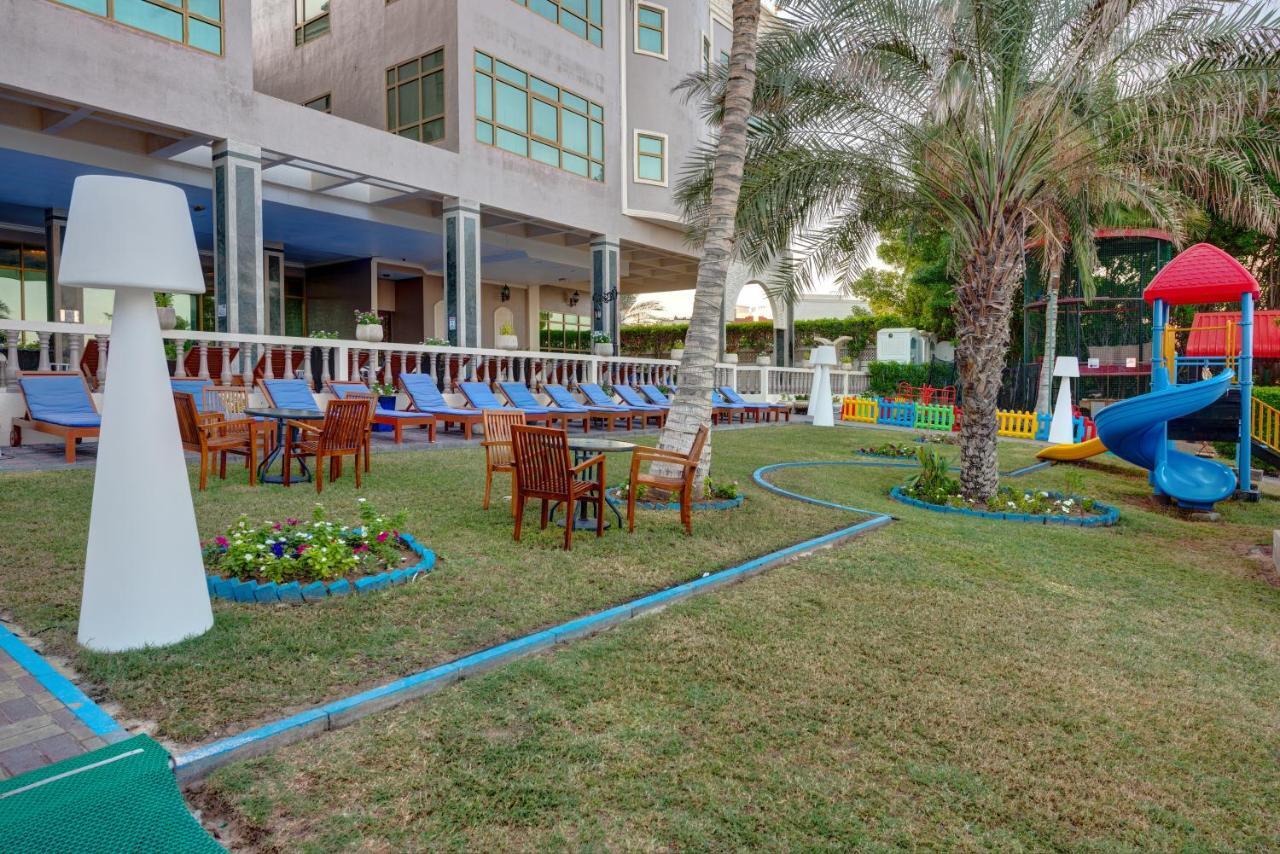 منتجع وسبا صحارى بيتش الشارقة المظهر الخارجي الصورة The school's playground