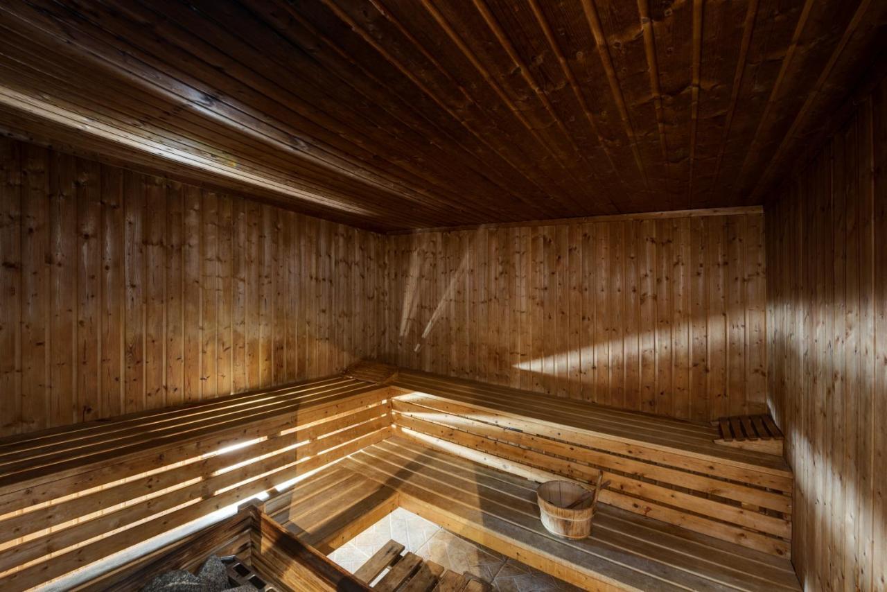 منتجع وسبا صحارى بيتش الشارقة المظهر الخارجي الصورة Sauna